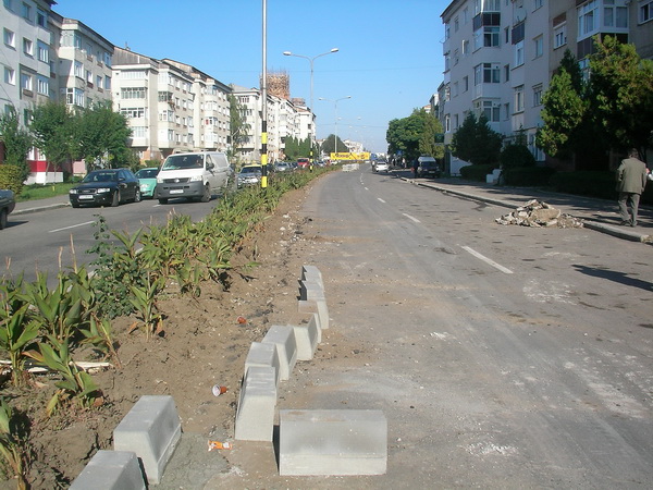 1 montare borduri str. Republicii 5.jpg